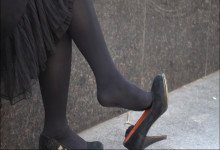 Dangling comunicate and hope of woman 